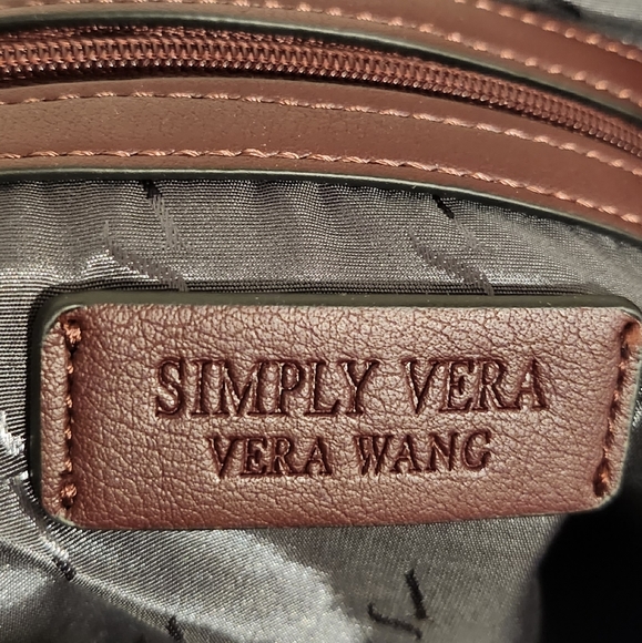 Simply Vera by Vera Wang Rockbridge Tote in Wine NWT  13" X 11" X 5.5" - Picture 15 of 17